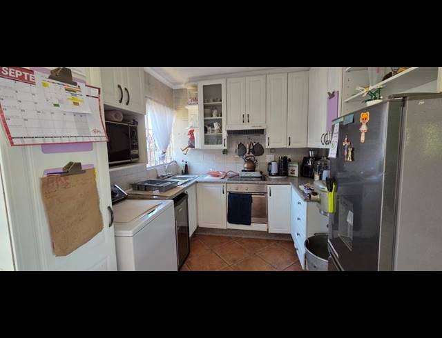 3 BEDROOM CLUSTER FOR SALE IN SOUTH CREST